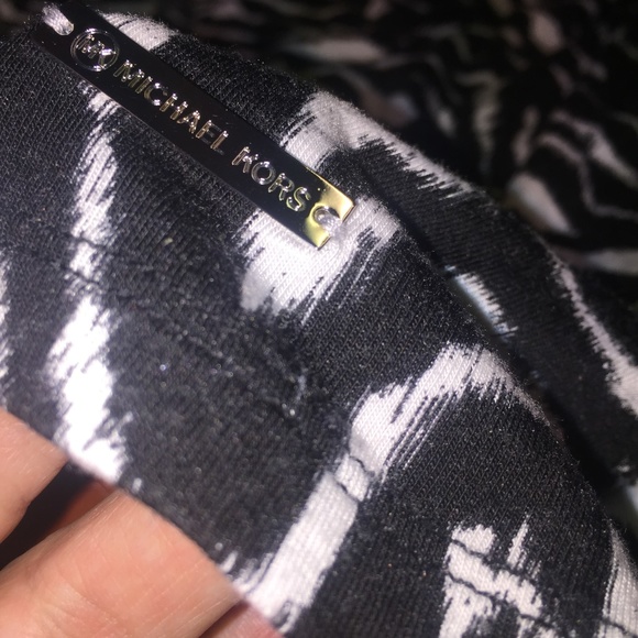 Michael Kors Womens shirt, size small, black/white - Picture 6 of 8
